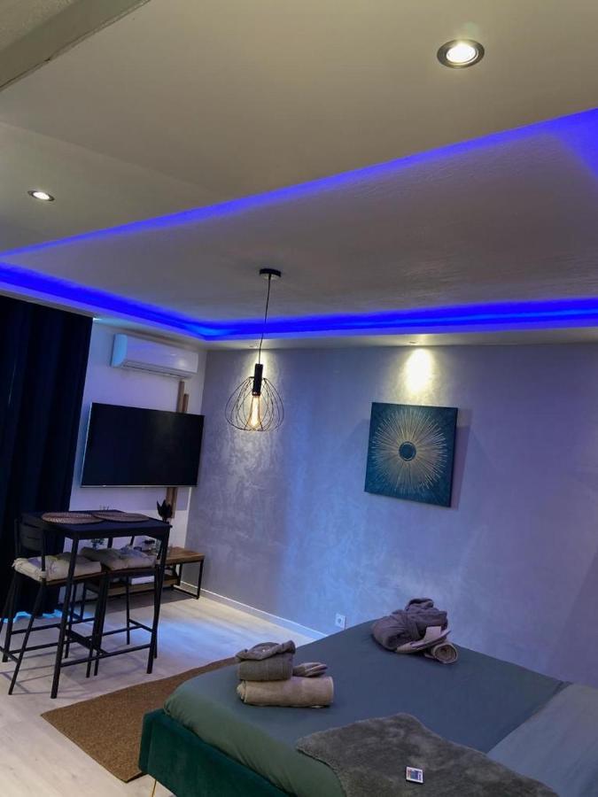 Appartement La Splenzia Spa Jacuzzi Wifi Clim Avignon Eksteriør billede